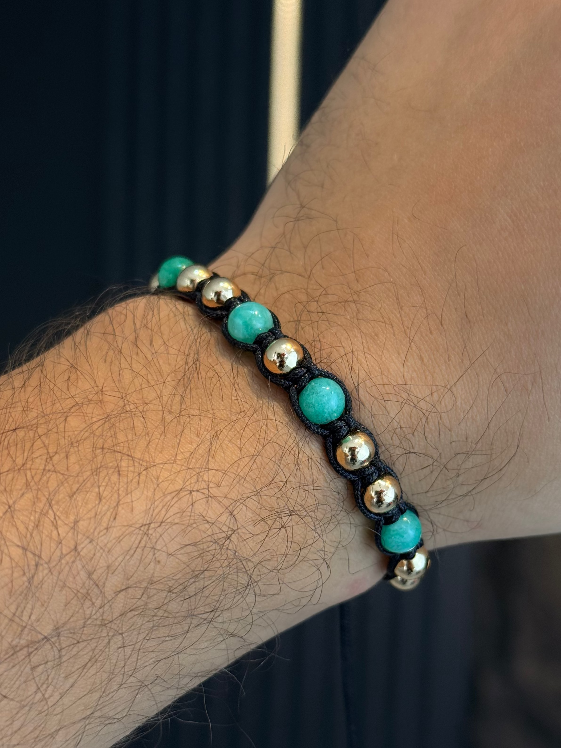 Pulsera Macrame Morralla Liza Mediana Oro Laminado